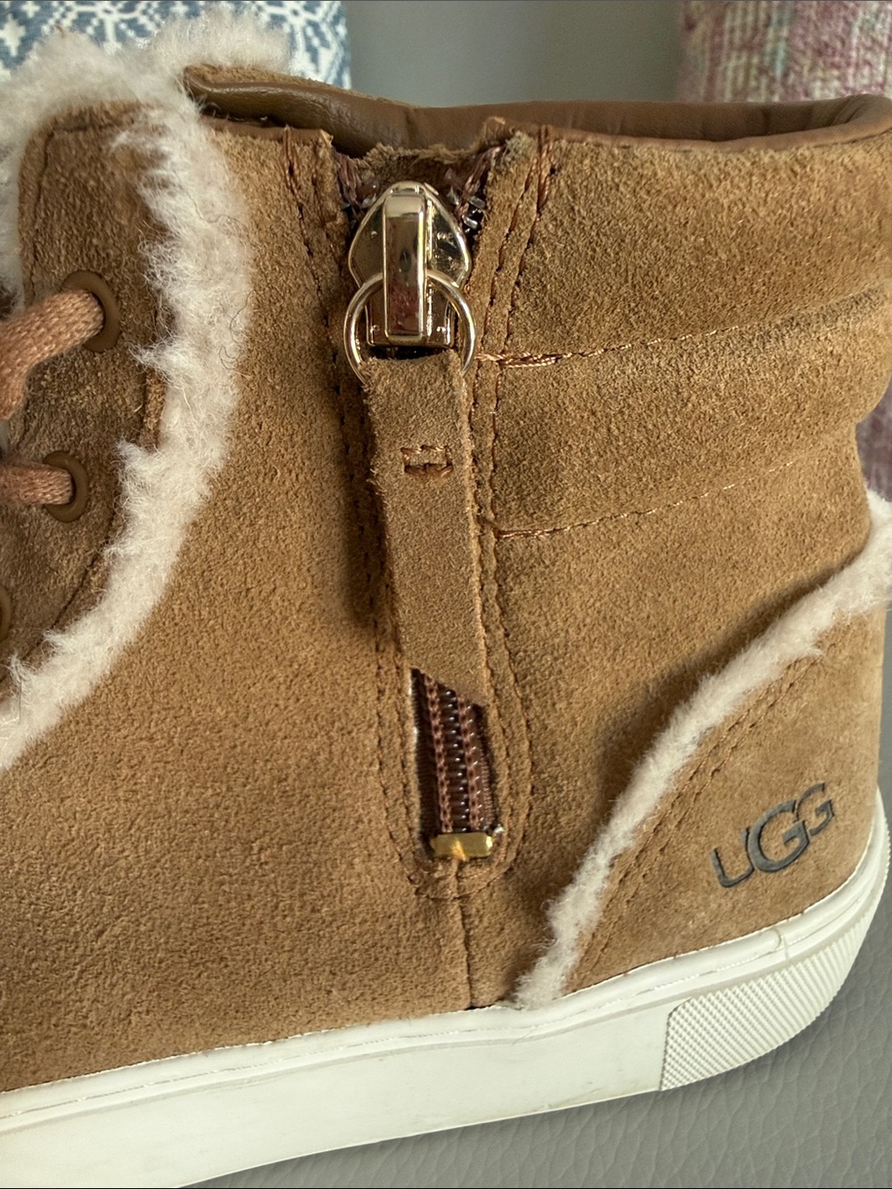 UGG Olli Women’s Chestnut Suede High top Sneakers with Shearling Trim size 8.5 - Picture 13 of 15